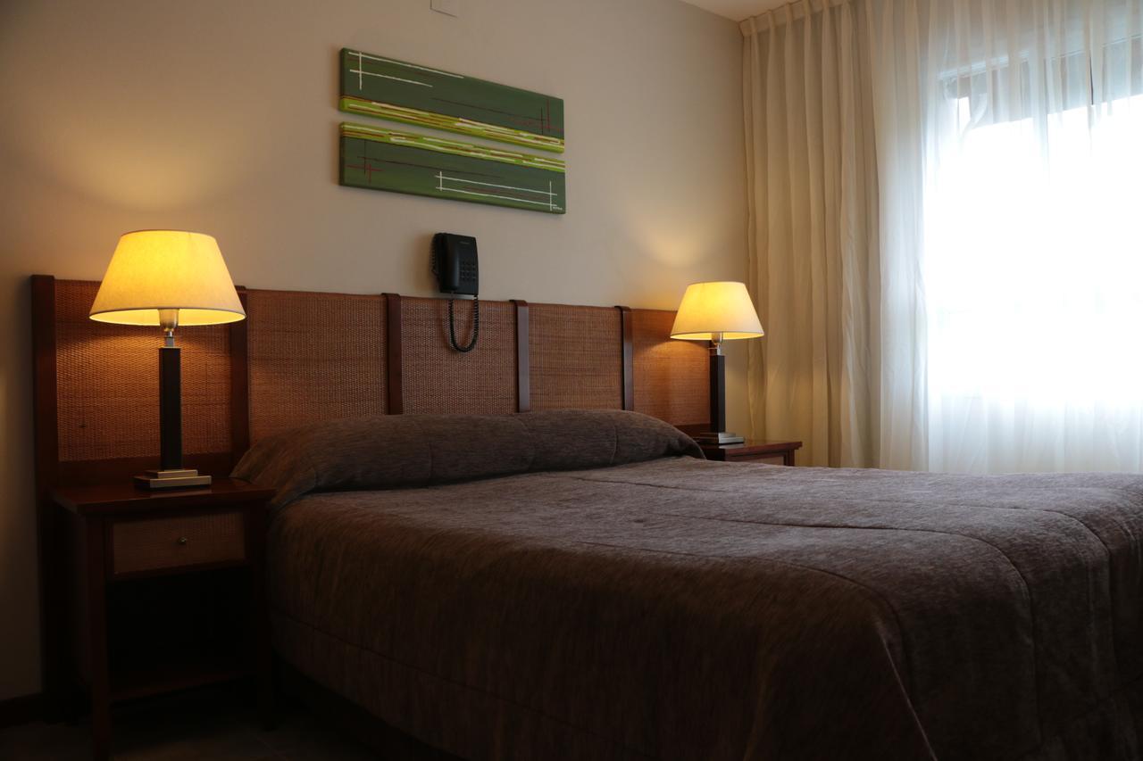Ayres Del Este Ostende Luaran gambar